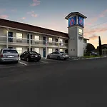 Motel 6-Dallas, Tx - Market Center